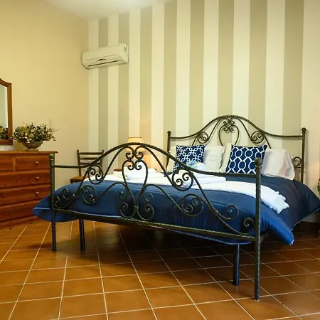 Country Sicily Bed & Breakfast